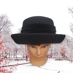 Vintage 90s Wool Felt Hat